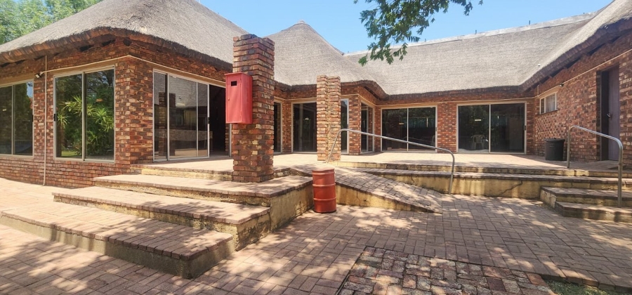 2 Bedroom Property for Sale in Oudorp North West